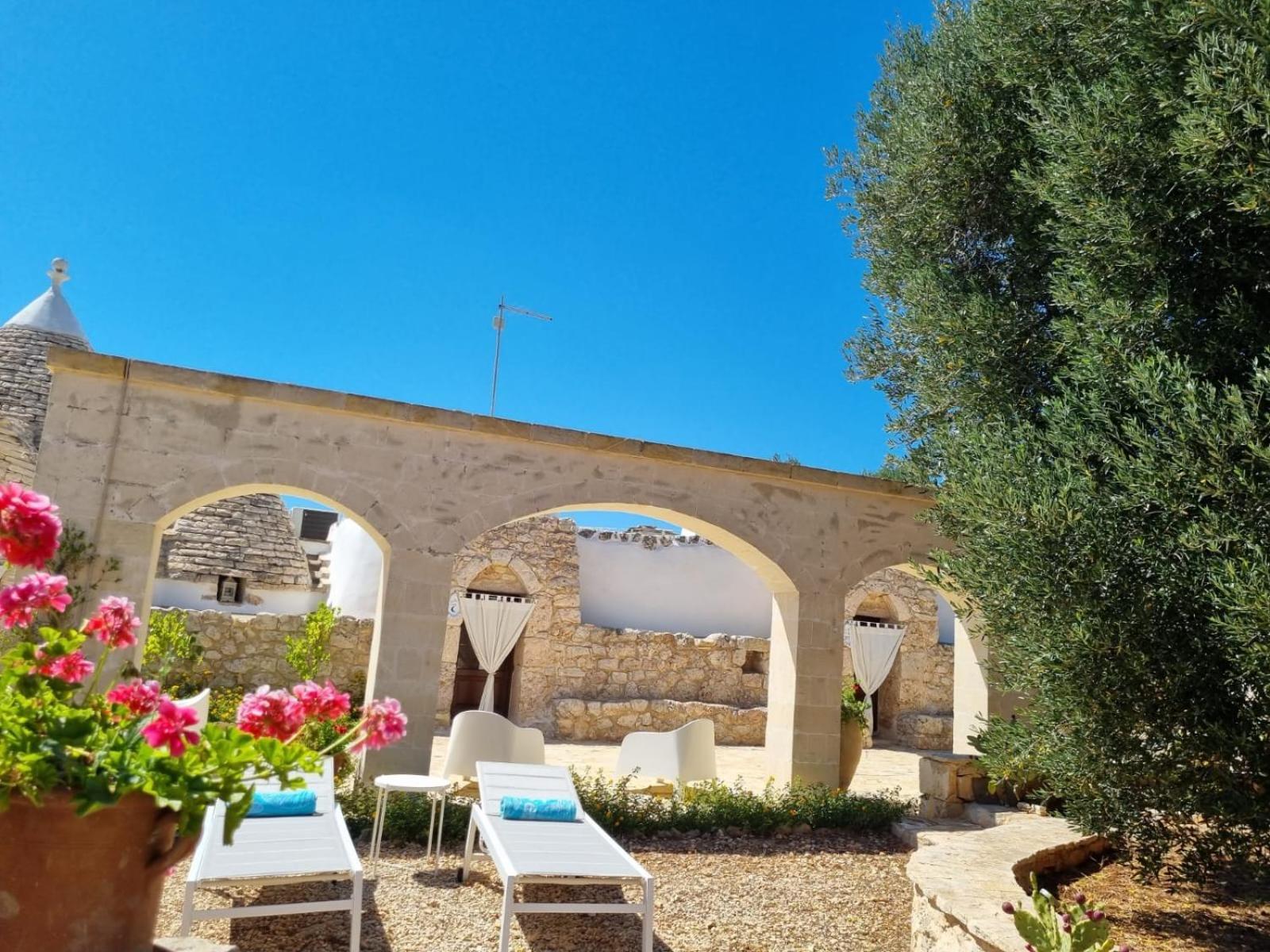 Bed and Breakfast Trulli Di Spinaruta Гротталье Экстерьер фото