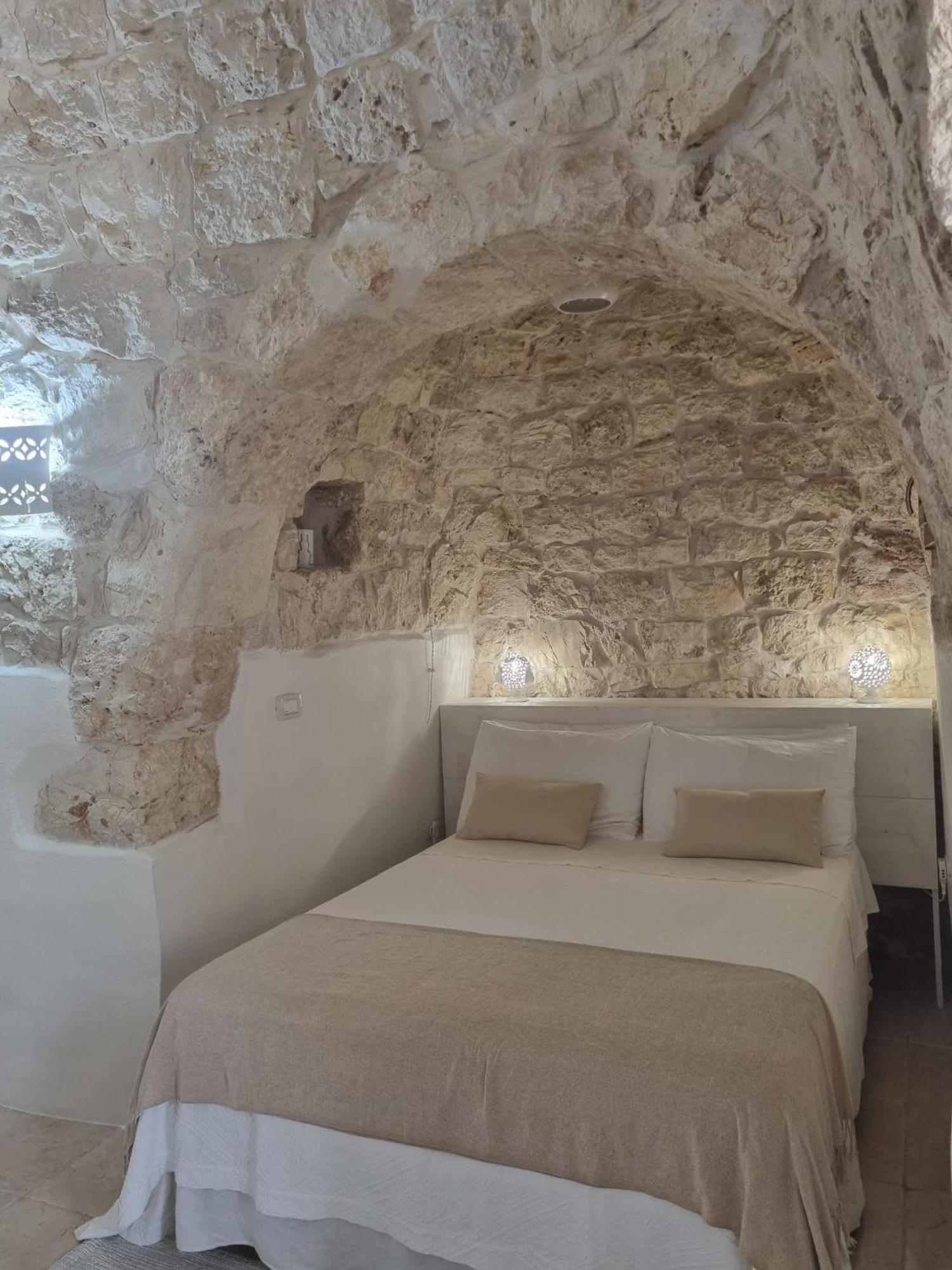 Bed and Breakfast Trulli Di Spinaruta Гротталье Экстерьер фото